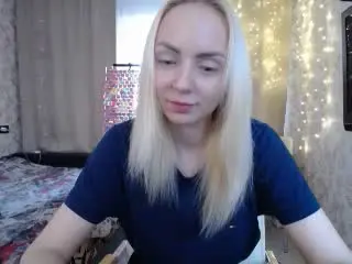 Xlovecam Best Webcam of GlariyaHot