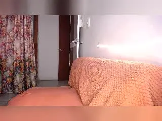 Xlovecam Live Sex of MacarenaBoobs