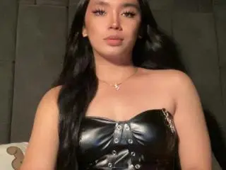 Xlovecam Watch Live Sex Cams of ClaudiaJohnson