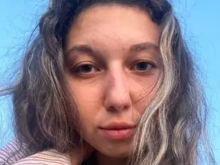 Xlovecam Sex Cam of Sapfira