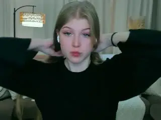 Xlovecam Live Sex Cam of StellaLane