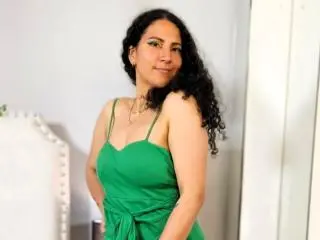 Xlovecam Free Porn Cam of LunaMontoya