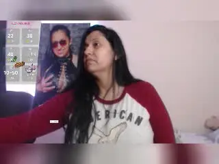 Xlovecam Adult Webcams of HolyHottie