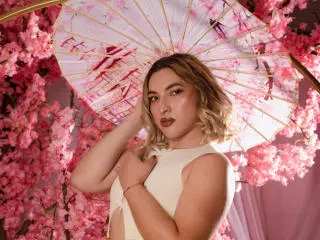 Xlovecam Free Live Porn of TommyTS