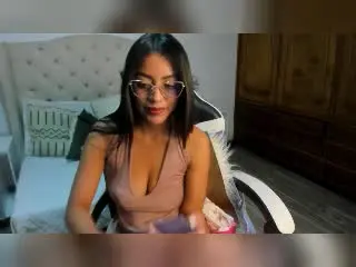 Xlovecam Sex Cam of Xewaa