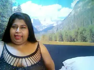 Xlovecam Adult Webcams of IndianHoney