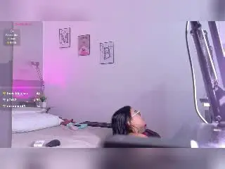 Xlovecam Live Sex of CurvyBuff