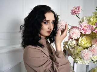 Xlovecam Live Sex Cam of JulietMonli