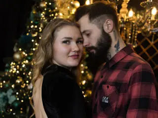 Xlovecam Nude Webcam of MikeAndAnna