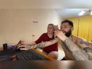 Xlovecam Adult Video Chat of MikeAndAnna