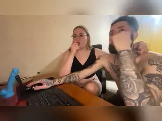 Xlovecam Private Sex Chat of MikeAndAnna
