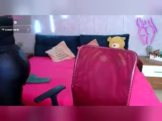 Xlovecam Free Porn Cam of RysaLocka