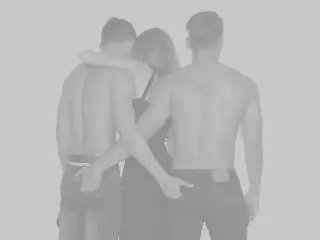 Xlovecam Live Porn of InnocentLookGroup