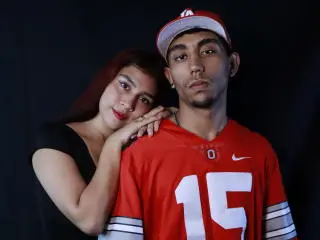 Xlovecam Free Live Porn of AnyelinAndMark