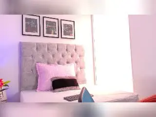 Xlovecam Adult Webcam of AmberLaurent