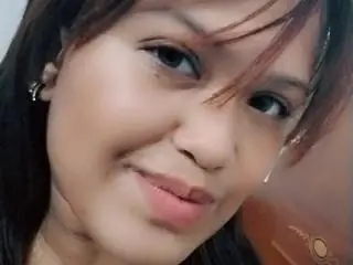 Xlovecam Sex Cam of MichaellaSweet