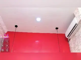 Xlovecam Adult Video Chat of IvisBouncyAss