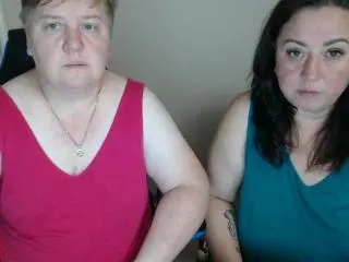 Xlovecam Live Sex Cam of MollyAndJane