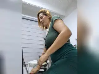 Xlovecam Free Live Porn of SaritaVelez