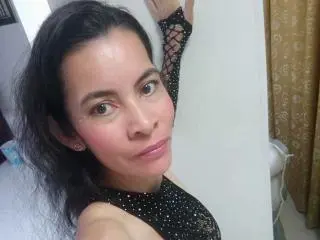 Xlovecam Adult Webcam of VictoryaGrey