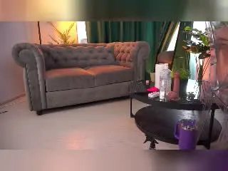 Xlovecam Adult Webcams of TaraElliot