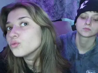 Xlovecam Watch Live Sex Cams of AliensForWenty