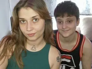 Xlovecam Adult Webcam of AliensForWenty