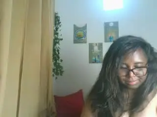 Xlovecam Watch Live Sex Cams of ClarahMorgane
