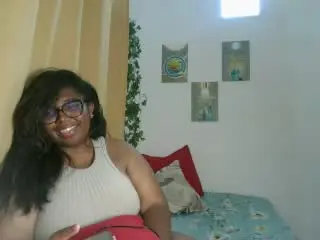 Xlovecam Adult Webcams of ClarahMorgane