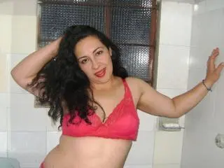 Xlovecam Live Sex of SexyHotLatinexx