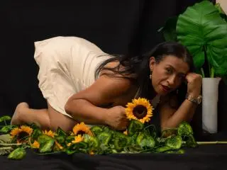 Xlovecam Best live sex cam show of SoffieMature