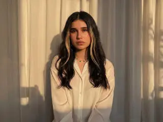 Xlovecam Adult Webcam of KatieDesirX