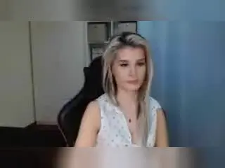 Xlovecam Live Sex Cam of KristineLovely