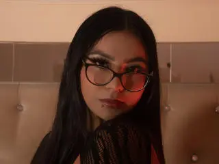 Xlovecam Free Porn Cam of ChloeMoretti