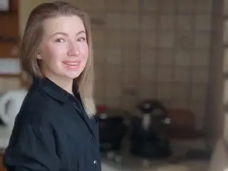 Xlovecam Nude Webcam of MiaFlirt