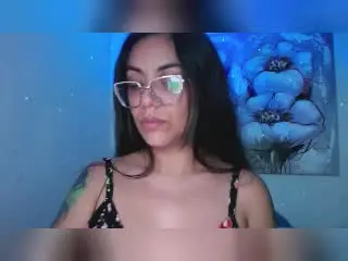 Xlovecam Nude Webcam of MikeAndLunaa