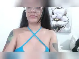 Xlovecam Adult Webcams of MikeAndLunaa