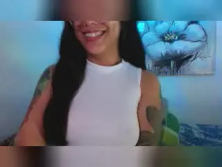 Xlovecam Sex Cam of MikeAndLunaa