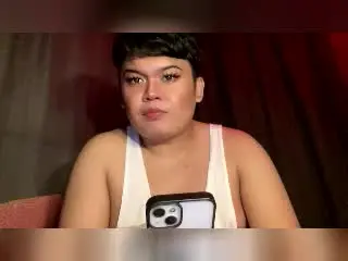 Xlovecam Sex Chat of ThaniaMayLovez