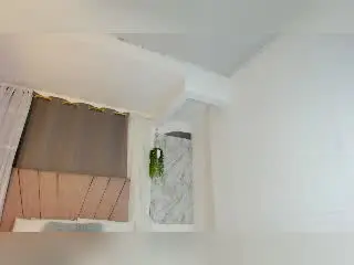 Xlovecam Free Porn Cam of Elayha69