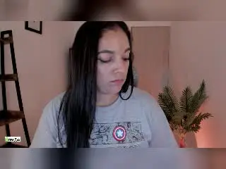 Xlovecam Adult Webcams of PrettyEllie