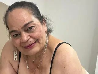 Xlovecam Live Sex Cam of QueenMatturex