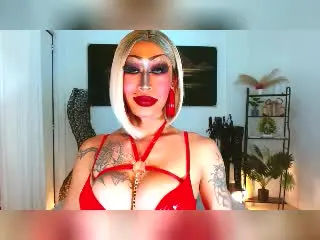 Xlovecam Sex Chat of QueenOfMajestique