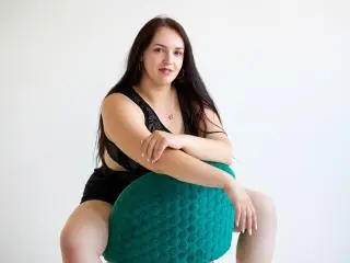 Xlovecam Free Porn Cam of IsabelBlackberry
