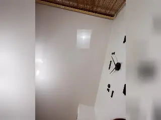 Xlovecam Adult Video Chat of LaylaHottyX