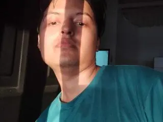 Xlovecam Sex Cam of KevinCharles