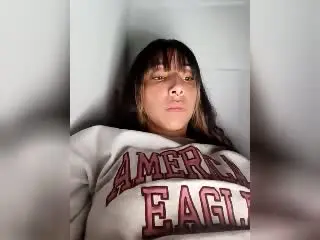 Xlovecam Adult Webcam of AbigailLarrain