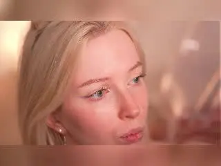 Xlovecam Sex Chat of StellaMoor