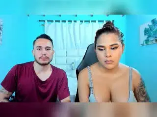 Xlovecam Live Porn of SweetSexCouple