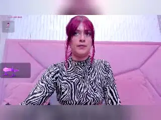 Xlovecam Free Live Porn of LolyYunno